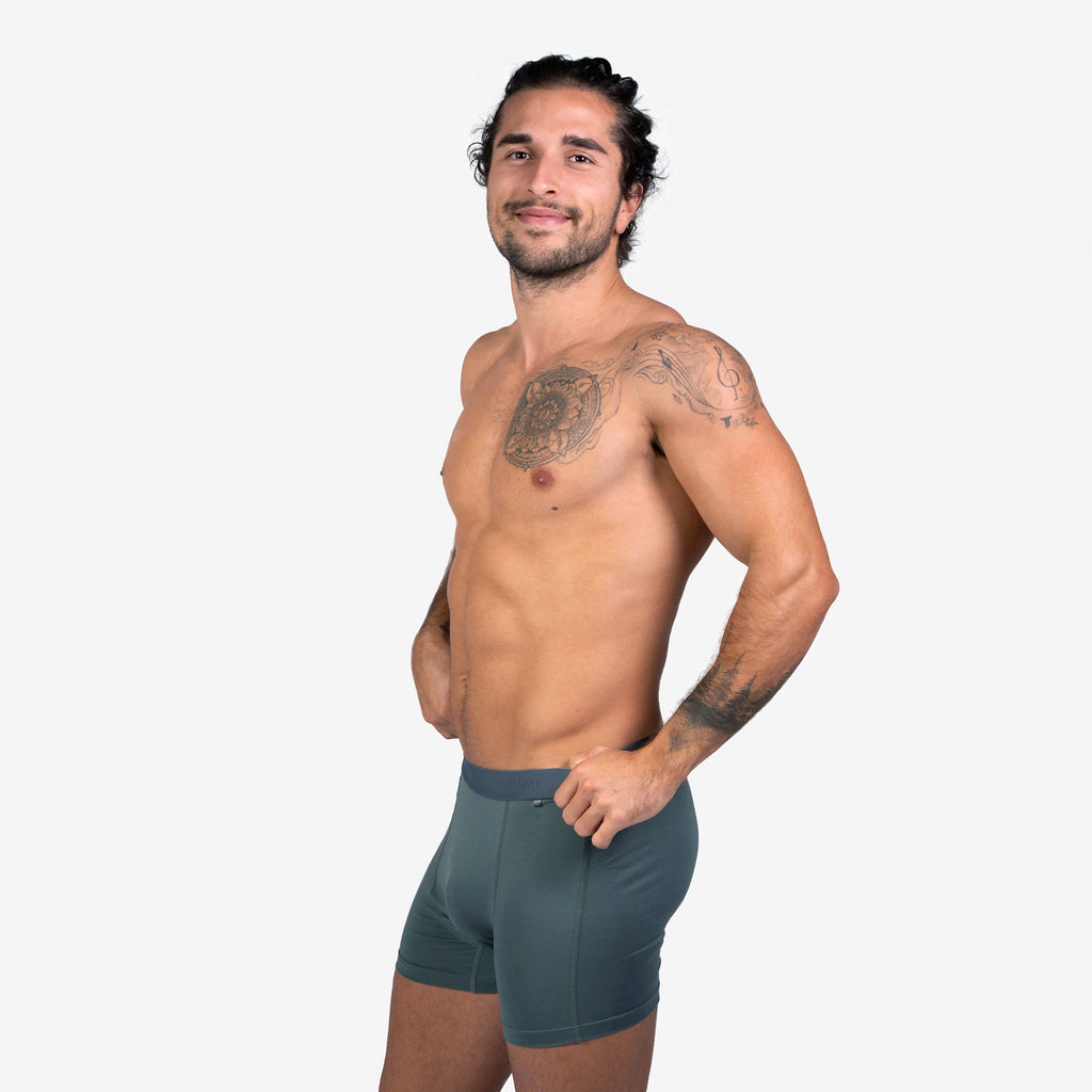 nachhaltige Boxershorts aus Eukalyptus Tencel - Farbe shadow (grau). Seitliche Ansicht