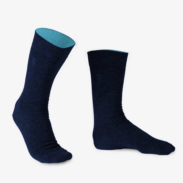 Atmungsaktive Socken aus Eukalyptus Tencel in dunkelblau