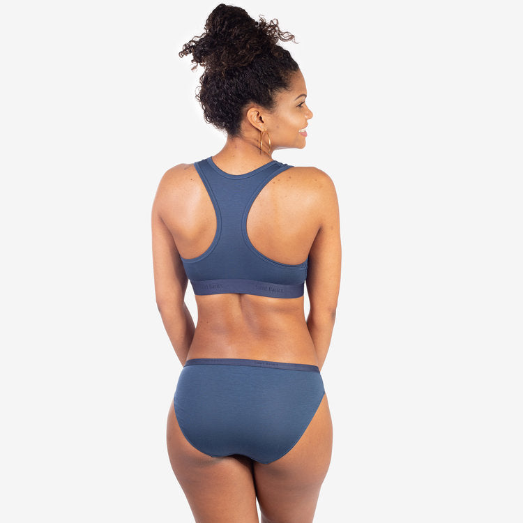 Slip aus Eukalyptus Tencel in blau mit passendem Top. Rückansicht