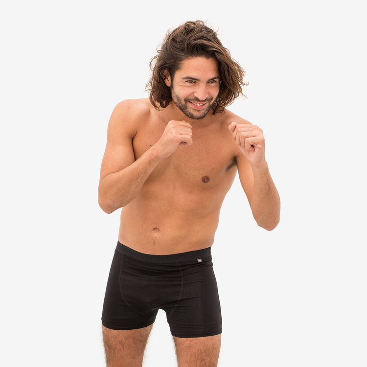 Nachhaltige Boxershorts aus Eukalyptus - Schwarz. Von vorne